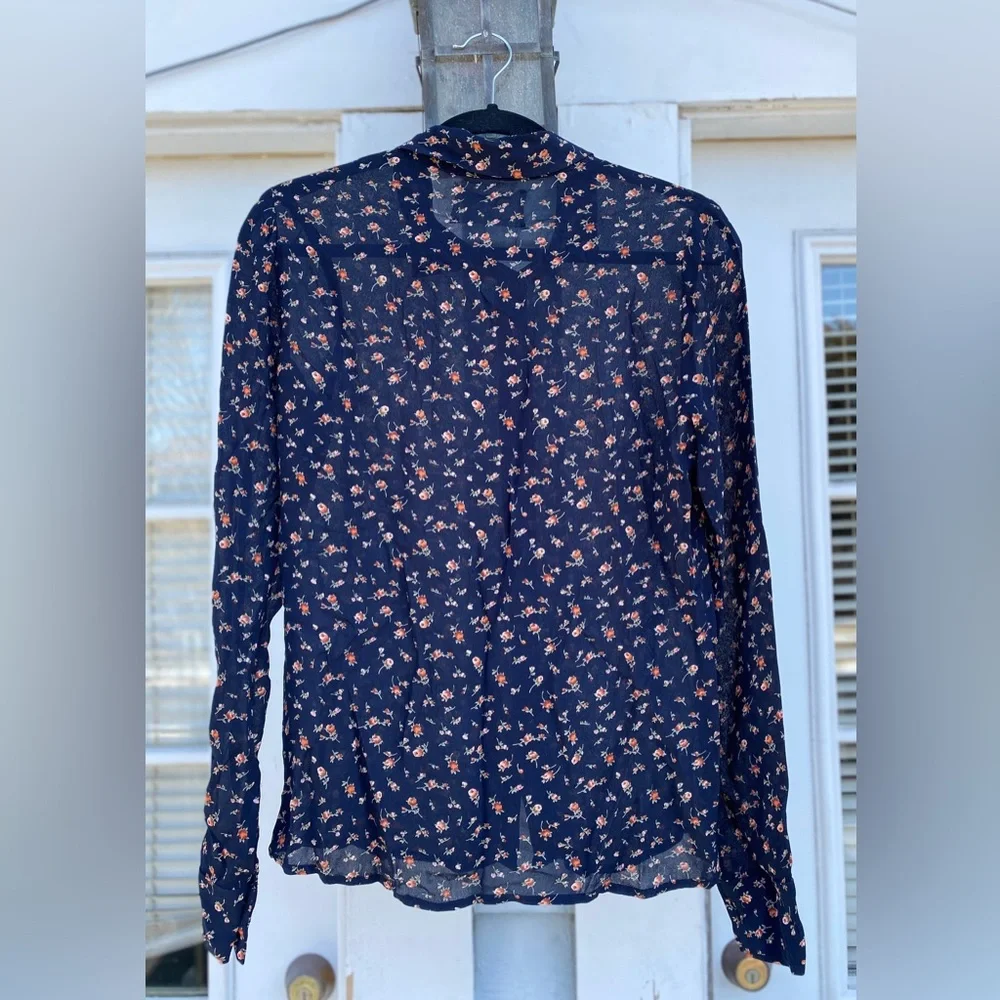 Reformation Blue Floral Print Button Down Long Sleeve Chiffon Shirt, Size XS - Picture 7 of 13